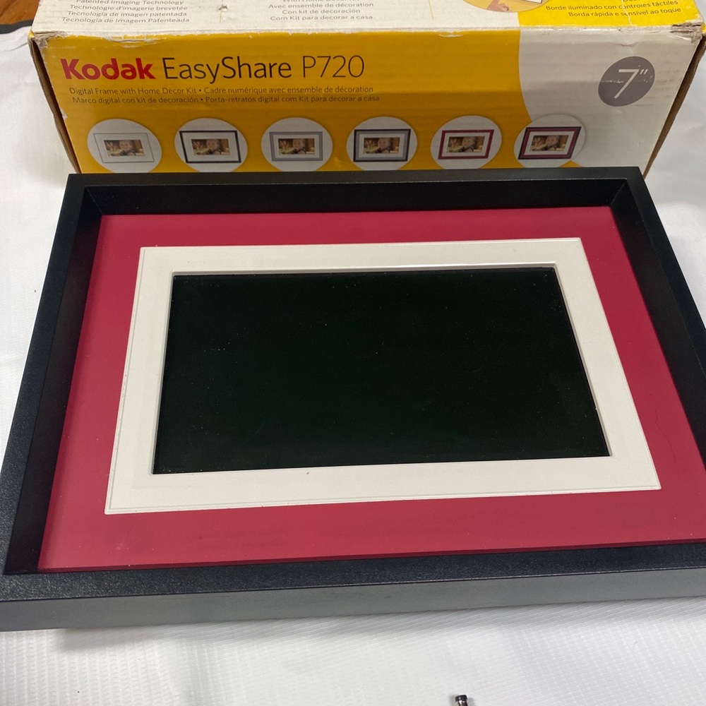 7” Kodak Easy Share P720 Digital Frame